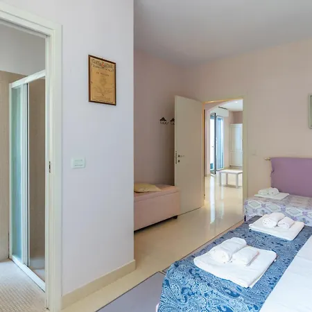 Apartment Clara Al Mare Cbb *